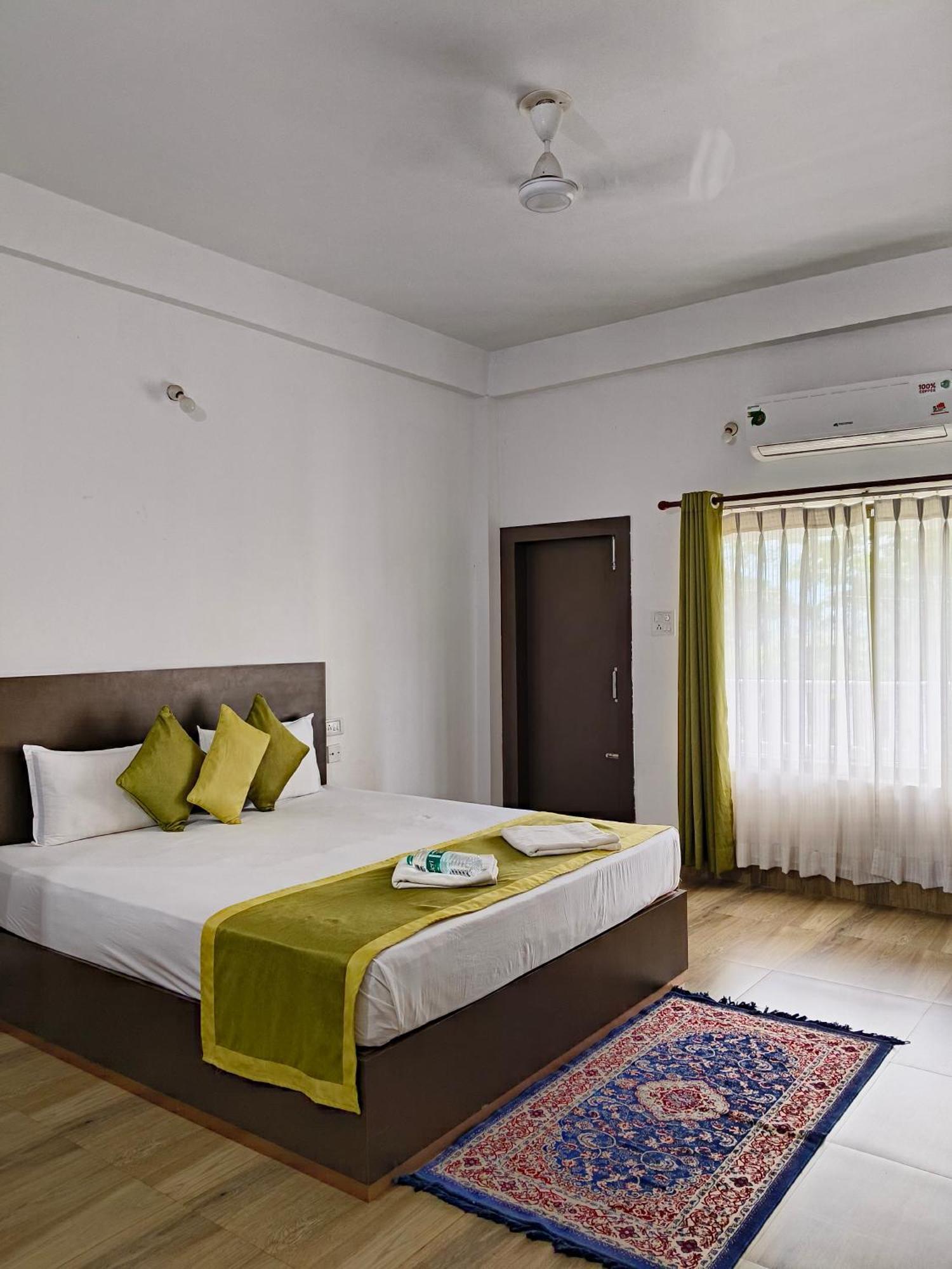 Shivaji Inn Kāziranga Eksteriør bilde
